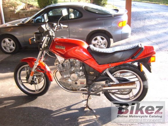 1982 Yamaha XS 400 DOHC photo